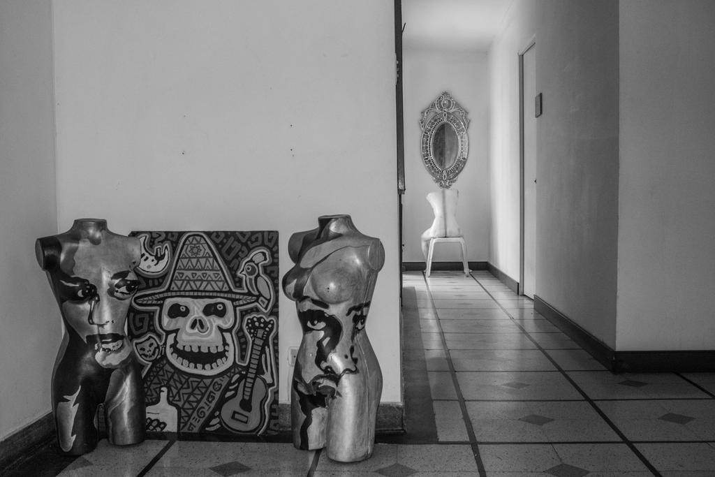 Buddha Hostel Medellín Zewnętrze zdjęcie